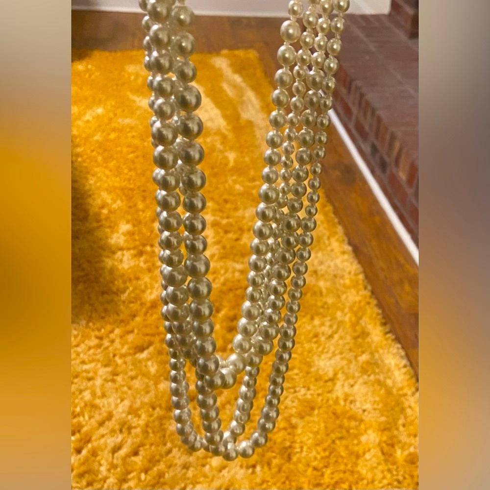 4 Strand Pearl Necklace